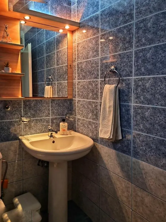 Studio Beleri Himara 0*,  Albania